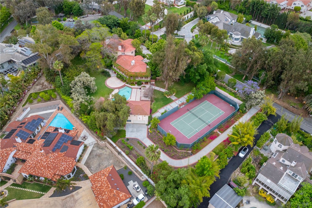 Detail Gallery Image 1 of 75 For 242 S Peralta Hills Dr, Anaheim Hills,  CA 92807 - 8 Beds | 6/1 Baths