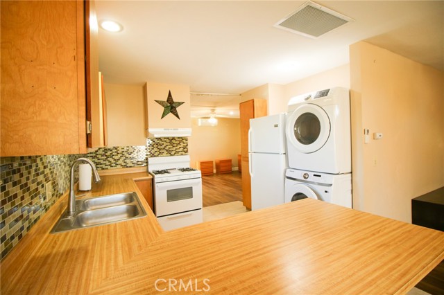 Image 6 of 12 For 33145 Jane Court B