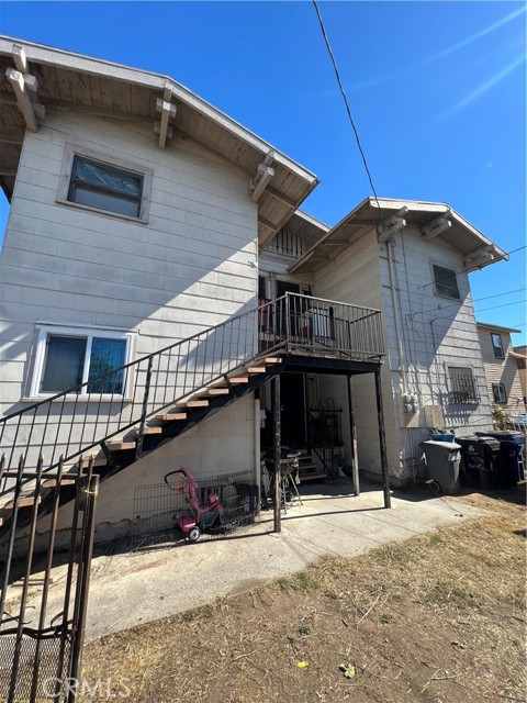 2103 3rd Avenue #4, Los Angeles, CA, 90018 2103 3rd Avenue #4, Los Angeles, CA, 90018