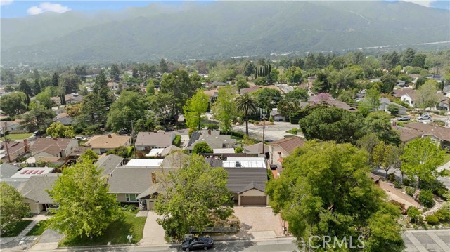 3348 Burritt Way, La Crescenta CA: https://media.crmls.org/medias/42e67116-e2b5-45f2-8142-66f833334bab.jpg