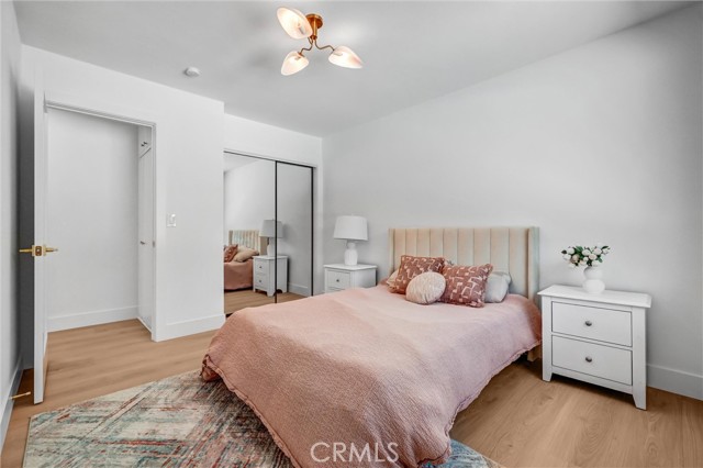 Image 17 of 23 For 6951 Stanford