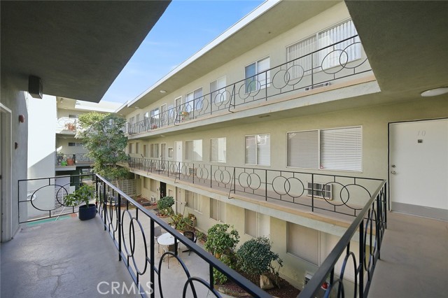 Detail Gallery Image 4 of 18 For 333 N Jackson St, Glendale,  CA 91206 - – Beds | – Baths