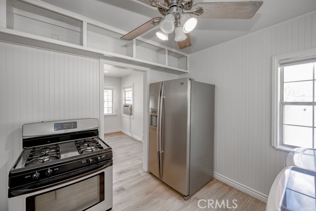25252 Atwood Boulevard, Newhall CA: https://media.crmls.org/medias/42e6c168-f5ef-4fab-80bd-f80a63cfa229.jpg