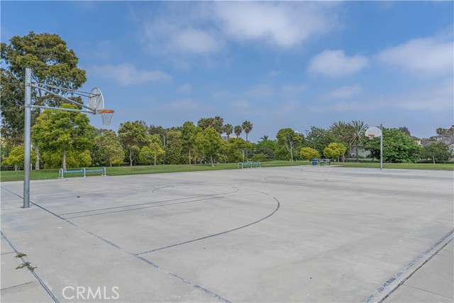Detail Gallery Image 60 of 65 For 7371 Siena Dr, Huntington Beach,  CA 92648 - 4 Beds | 3/1 Baths