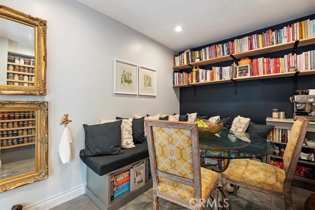 3751 Laurita Avenue, Pasadena CA: https://media.crmls.org/medias/42e809ed-539f-4891-8fb1-0cdd958ca8cb.jpg