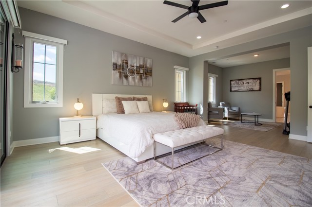 Detail Gallery Image 12 of 24 For 51 Egret, Irvine,  CA 92618 - 5 Beds | 5/1 Baths