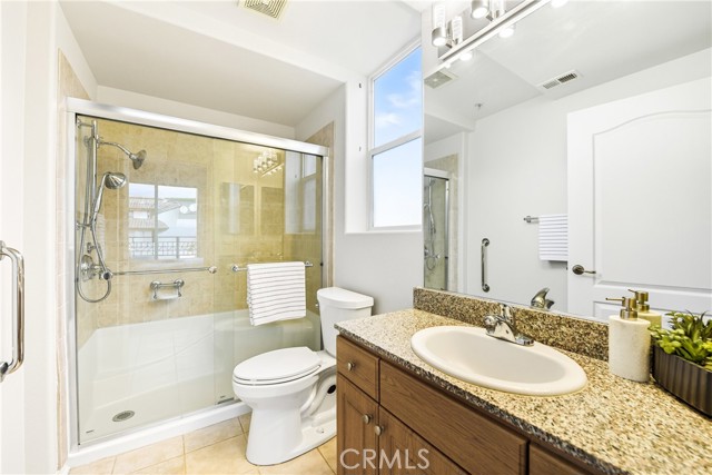 Detail Gallery Image 11 of 16 For 200 N 5th #101,  Alhambra,  CA 91801 - 2 Beds | 2 Baths