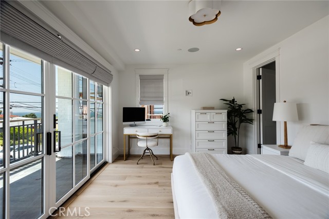 Detail Gallery Image 27 of 46 For 701 Longfellow, Hermosa Beach,  CA 90254 - 5 Beds | 5/1 Baths