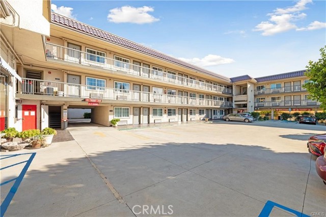 Image 7 of 43 For 2156 Colorado Boulevard