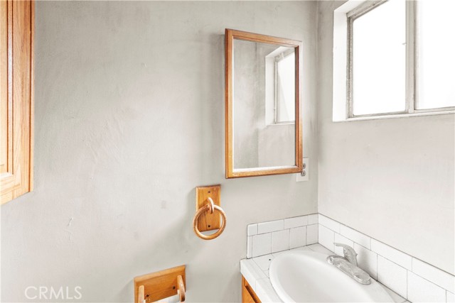 Detail Gallery Image 40 of 54 For 16950 La Salle Ave, Gardena,  CA 90247 - 4 Beds | 2/1 Baths