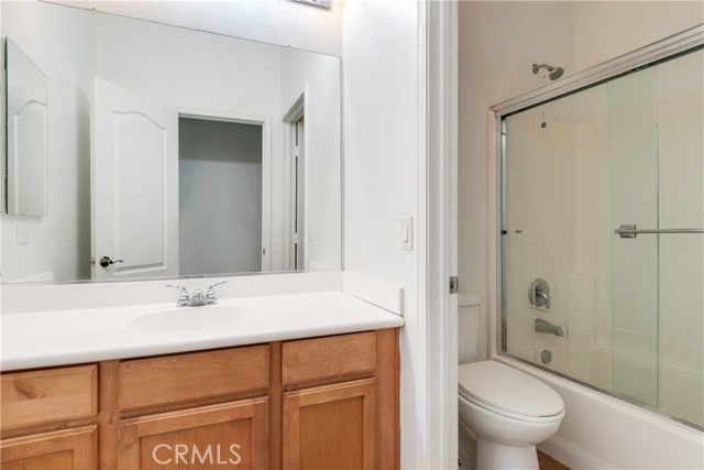 38932 Cherry Point Lane, Murrieta CA: https://media.crmls.org/medias/42e9c834-e816-4717-8402-587add115e9f.jpg
