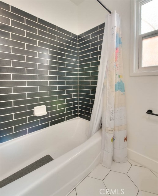 Detail Gallery Image 23 of 36 For 4746 Obispo Ave, Lakewood,  CA 90712 - 4 Beds | 2 Baths