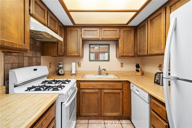 42868 Ranch Club Road, Lake Elizabeth CA: https://media.crmls.org/medias/42ea24c7-73ad-4f2a-a61f-962764b59596.jpg