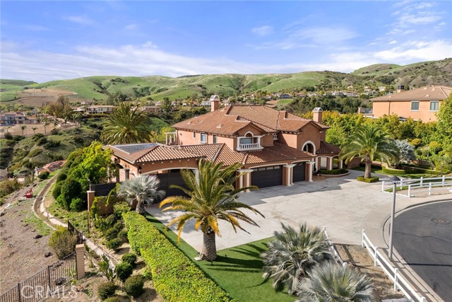 Detail Gallery Image 3 of 60 For 3991 Hollow Ridge Ct, Yorba Linda,  CA 92887 - 5 Beds | 4/1 Baths