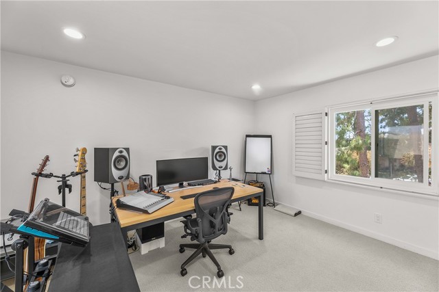 Detail Gallery Image 19 of 30 For 4745 La Villa Marina #J,  Marina Del Rey,  CA 90292 - 2 Beds | 2/1 Baths