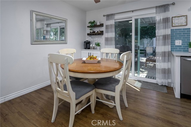 Detail Gallery Image 8 of 35 For 1546 Tilson Cir, Corona,  CA 92882 - 3 Beds | 2 Baths