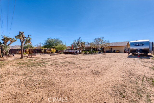 Detail Gallery Image 27 of 32 For 58350 Carlyle, Yucca Valley,  CA 92284 - 3 Beds | 2 Baths
