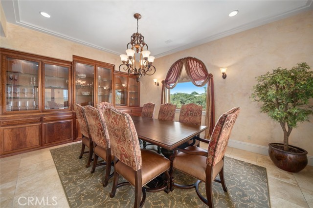 1150 Grassy Hollow Way, Paso Robles CA: https://media.crmls.org/medias/42ecf5e2-9466-4ce8-bdde-2a1d71c3818f.jpg