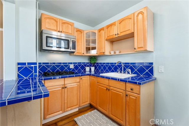 455 E Ocean Boulevard, Long Beach CA: https://media.crmls.org/medias/42ed12f5-ba2c-49f0-af59-539bd12a8030.jpg