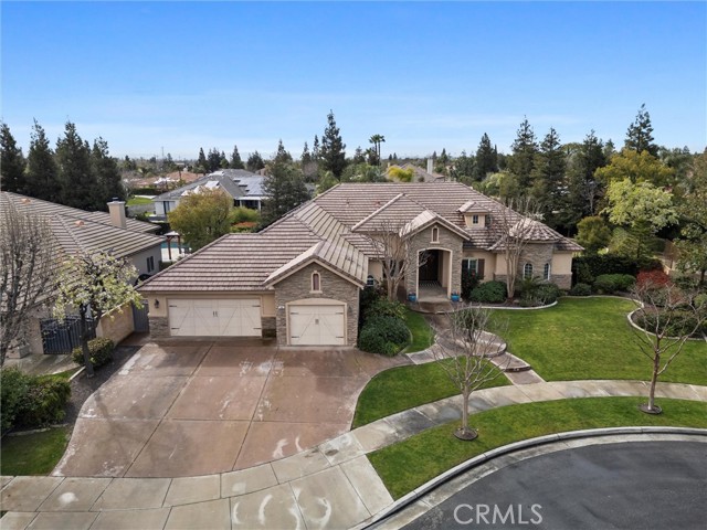 Detail Gallery Image 5 of 75 For 205 Somerford Ct, Bakersfield,  CA 93312 - 5 Beds | 4 Baths