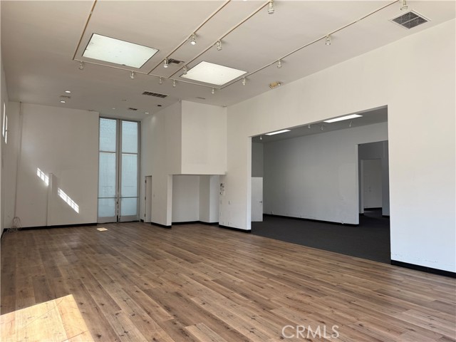  Commercial for Sale in Los Angeles, California