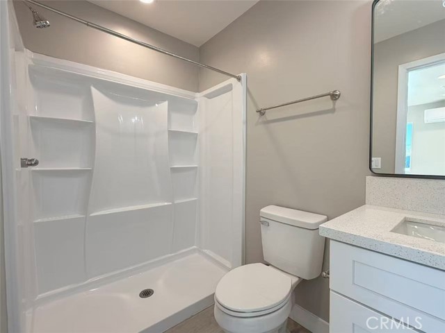 Detail Gallery Image 8 of 12 For 621 Leonard Ave a,  Los Angeles,  CA 90022 - 2 Beds | 1 Baths