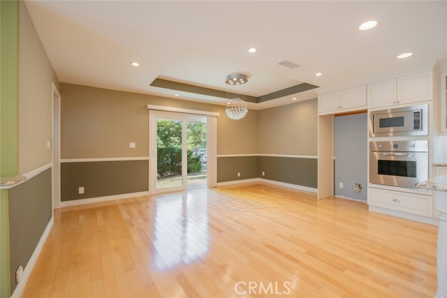 9530 Wheatland Avenue, Shadow Hills CA: https://media.crmls.org/medias/42f0dce8-88d6-4655-9978-fc610b2c322f.jpg