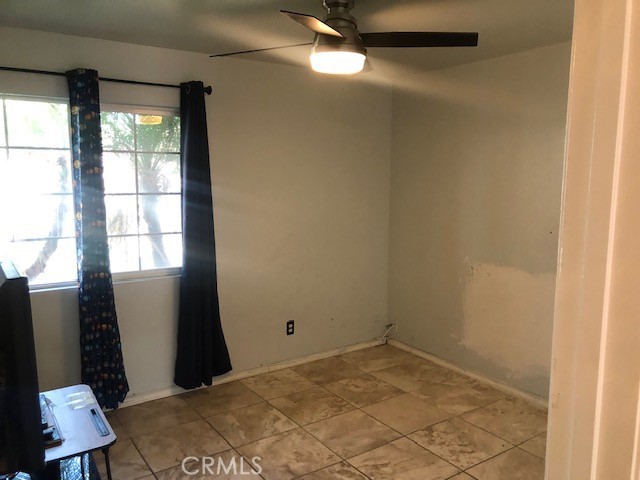 13044 16 TH ST, Chino CA: https://media.crmls.org/medias/42f14a9b-86b9-45dd-9aa7-30b307dc1f3d.jpg