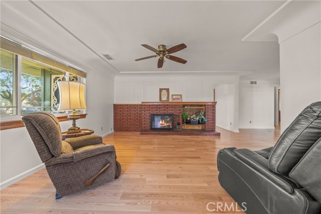 Detail Gallery Image 14 of 55 For 6107 Faculty, Lakewood,  CA 90712 - 5 Beds | 3/1 Baths