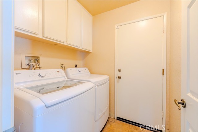 Detail Gallery Image 9 of 19 For 2667 Victoria Park, Riverside,  CA 92506 - 3 Beds | 2 Baths