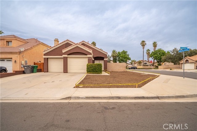 Detail Gallery Image 3 of 58 For 25176 Granville St, Moreno Valley,  CA 92551 - 3 Beds | 2 Baths