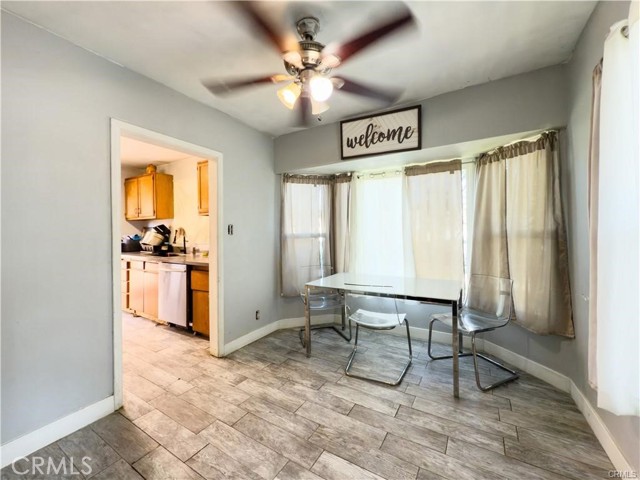 Detail Gallery Image 2 of 10 For 4810 E San Luis St, Compton,  CA 90221 - 3 Beds | 1 Baths