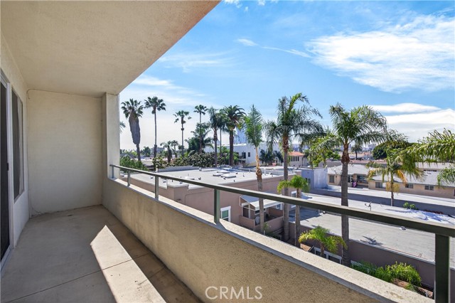 Detail Gallery Image 10 of 24 For 1187 East 3rd Street #305,  Long Beach,  CA 90802 - 1 Beds | 1 Baths
