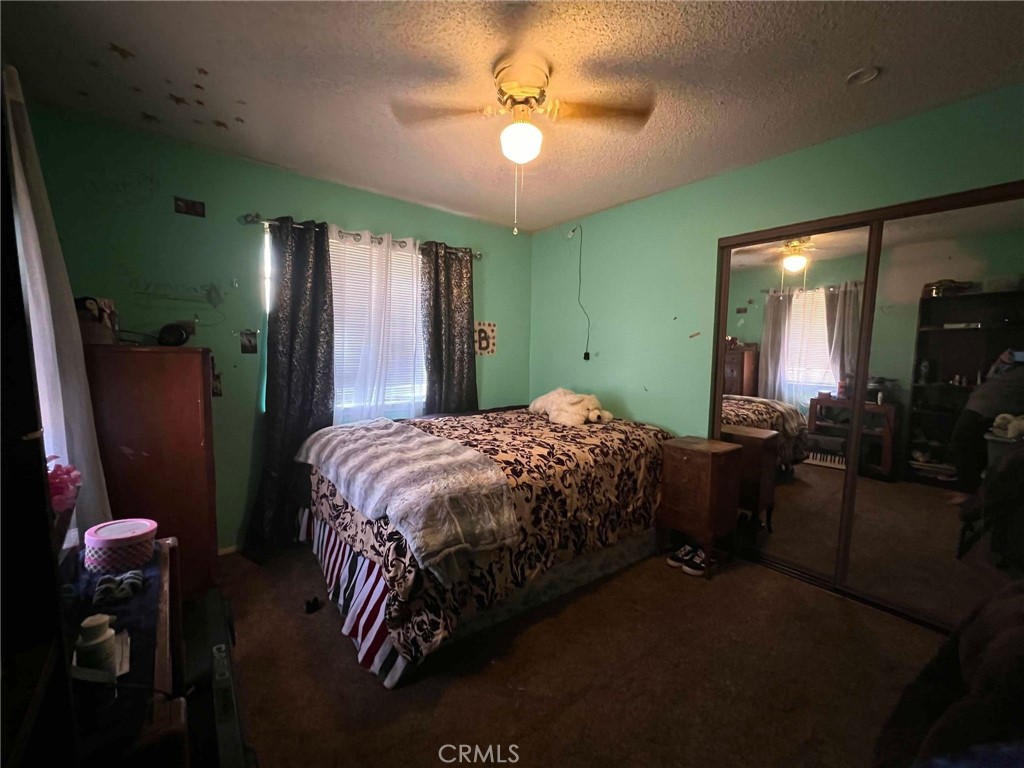 https://media.crmls.org/medias/42f55172-c1ff-430e-bc64-d68d90ba773b.jpg?preset=X-Large