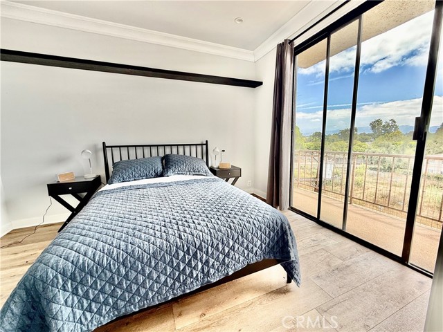 Detail Gallery Image 3 of 26 For 4454 Ventura Canyon Ave #305,  Sherman Oaks,  CA 91423 - 2 Beds | 2 Baths