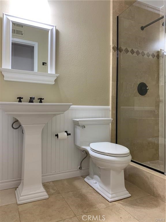 Detail Gallery Image 14 of 19 For 5201 Thorn Tree Ln, Irvine,  CA 92612 - 3 Beds | 2 Baths