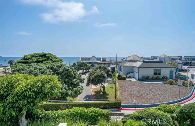 Detail Gallery Image 24 of 31 For 640 the Village #201,  Redondo Beach,  CA 90277 - 0 Beds | 1 Baths