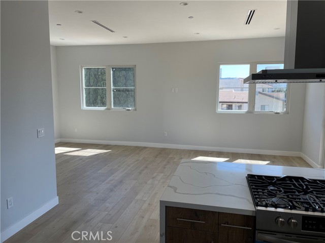 361 Myrtle, 304 photo 8