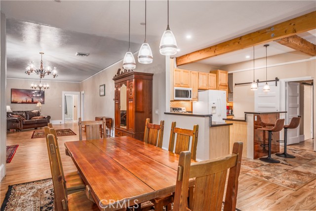 206 E Mcdowell Avenue, Alturas CA: https://media.crmls.org/medias/42f5f8b2-4415-49d5-a533-c9c28ee0692a.jpg