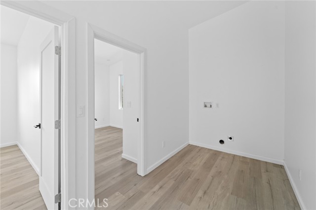 Detail Gallery Image 8 of 18 For 8512 Wilbur Ave, Northridge,  CA 91324 - 4 Beds | 2 Baths