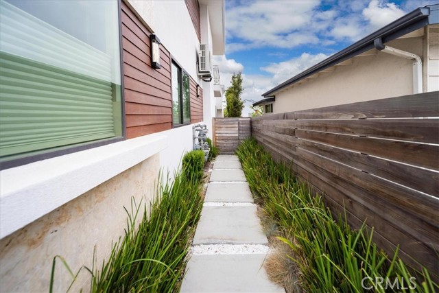 Detail Gallery Image 4 of 45 For 3632 Garfield St, Carlsbad,  CA 92008 - 3 Beds | 2/1 Baths