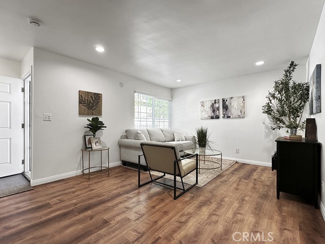 Detail Gallery Image 6 of 17 For 1144 Stanley Ave a,  Long Beach,  CA 90804 - 3 Beds | 2 Baths