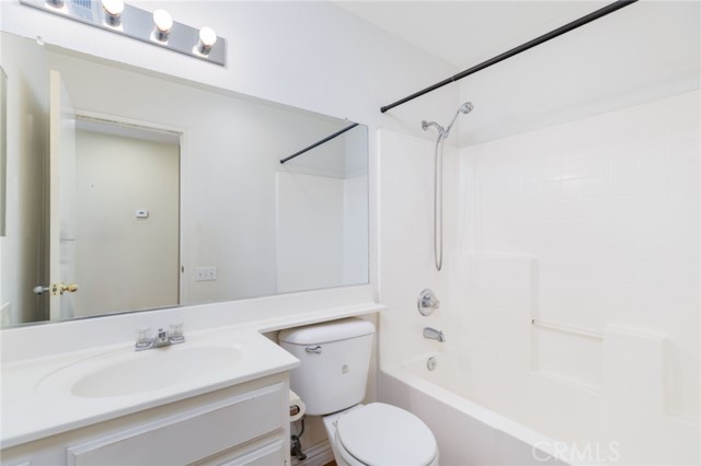 Detail Gallery Image 22 of 39 For 833 Empressa Ct, Hemet,  CA 92543 - 3 Beds | 2 Baths