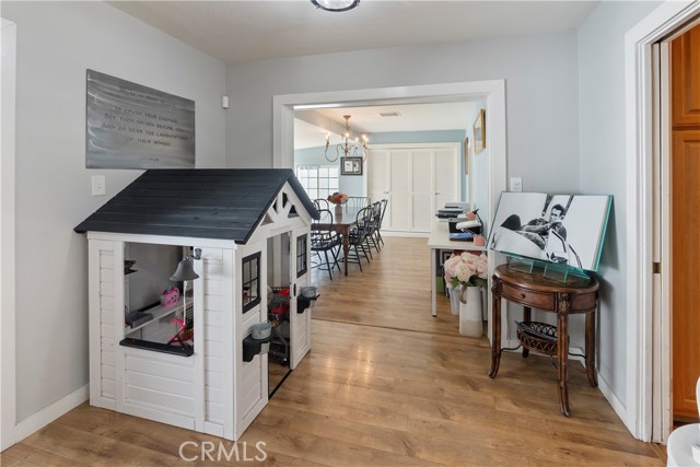 Detail Gallery Image 11 of 31 For 2920 Cheyenne, Riverside,  CA 92506 - 4 Beds | 3 Baths