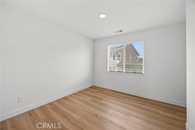 Detail Gallery Image 23 of 52 For 1527 Amethyst Ln, Beaumont,  CA 92223 - 3 Beds | 2/1 Baths