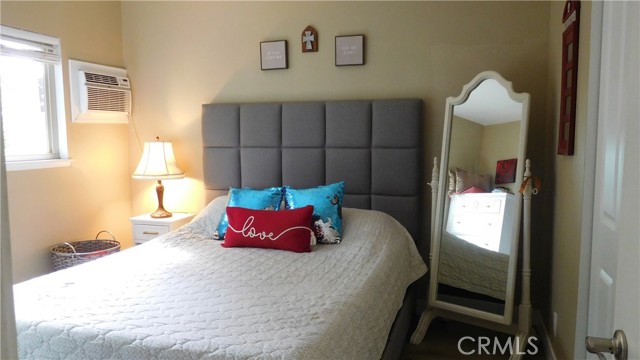 Detail Gallery Image 10 of 45 For 22030 Calvert St #3,  Woodland Hills,  CA 91367 - 2 Beds | 1 Baths