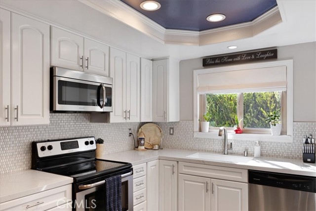 Detail Gallery Image 4 of 41 For 31386 West Nine Dr, Laguna Niguel,  CA 92677 - 2 Beds | 2 Baths