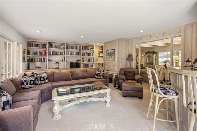 Detail Gallery Image 5 of 38 For 2072 Coldwater Canyon, Beverly Hills,  CA 90210 - 4 Beds | 4/1 Baths