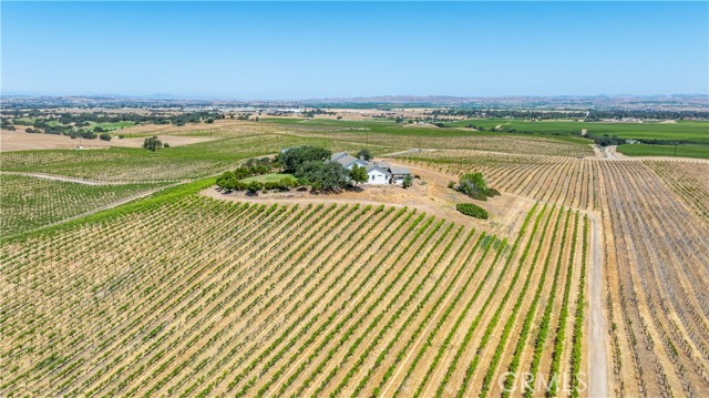 4995 Mill Road, Paso Robles CA: https://media.crmls.org/medias/42f941d9-e354-485f-92ce-222a0f5c0056.jpg