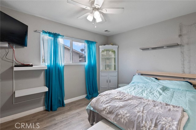 Detail Gallery Image 11 of 21 For 784 S Miramar, San Jacinto,  CA 92583 - 4 Beds | 2 Baths